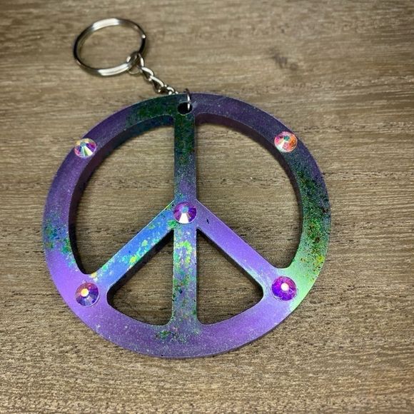 *SALE* NWT Cool Peace Keychain Swarovski Crystals - Picture 4 of 9